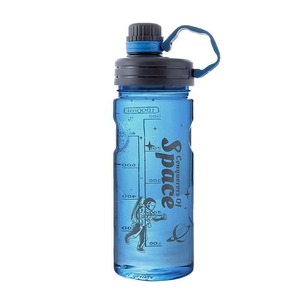 Botella de agua deportiva de plástico de gran capacidad taza espacial